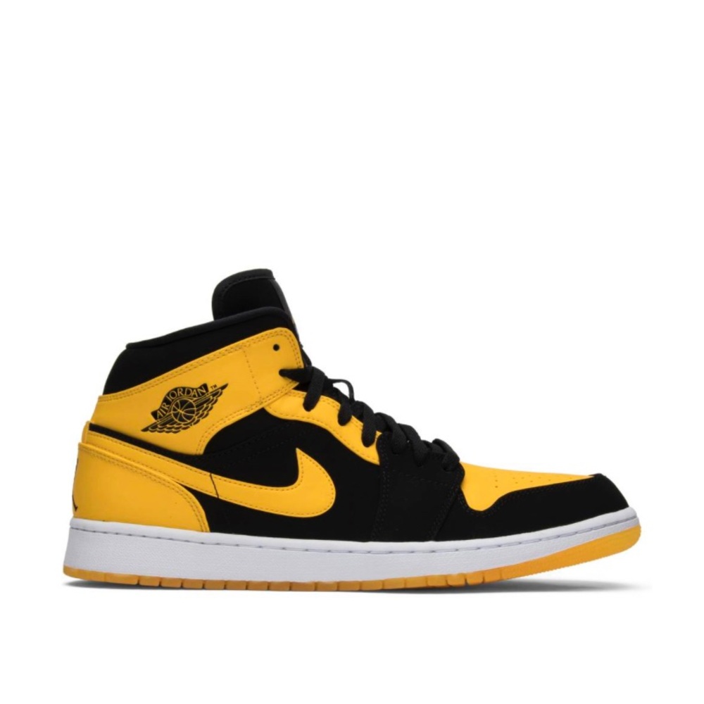 NIKE Air Jordan 1.